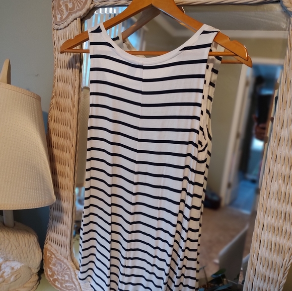 BOGO Old Navy Luxe tank - Picture 2 of 2